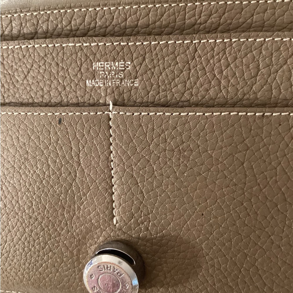 Hermès Dogon Duo Wallet - Picture 12 of 16